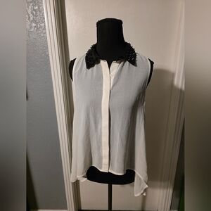 Forever 21 Sleeveless Cream Colored Top Size S